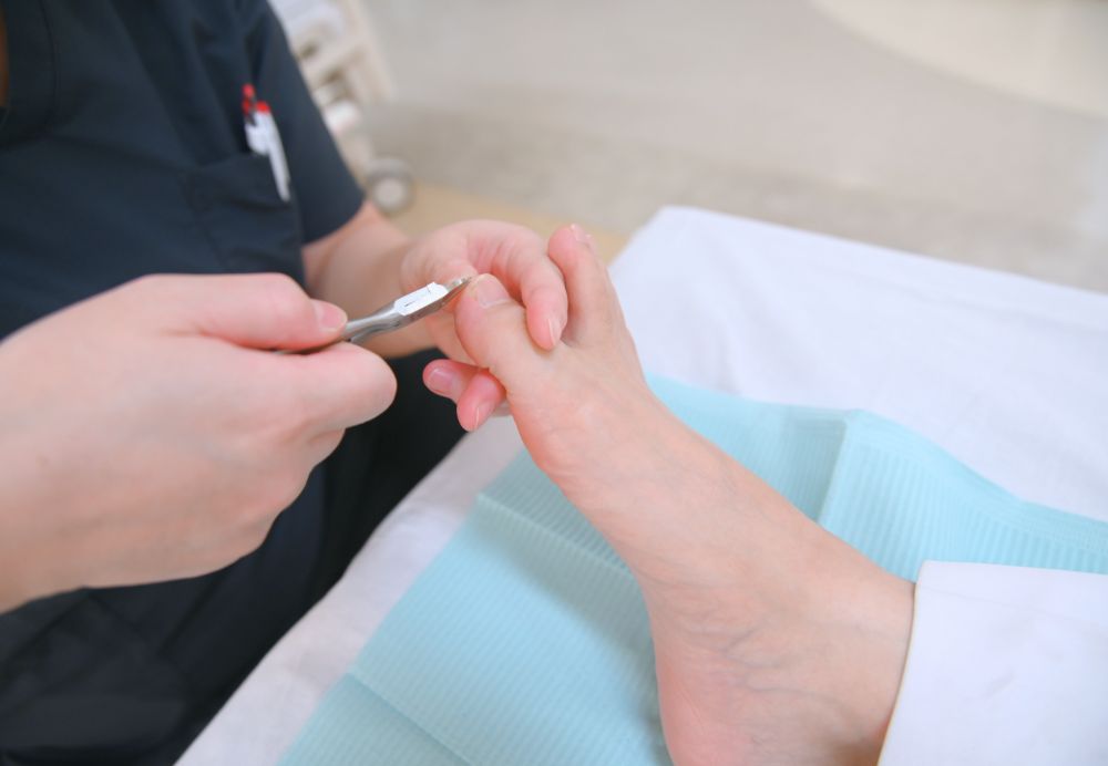足の健康を守る専門的なフットケア
